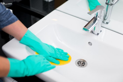 Professional move out cleaning service in an NW6 residential flat